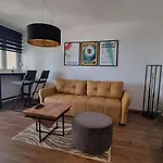 Qr Apartment For Family, Couples, And Friends Stay In Rijeka