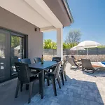 Villa Enie