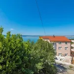 Appartement In Dramalj Mit Moebliertem Balkon