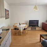 Apartments Miro Omisalj
