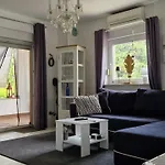 Lovely Apartment Kampor