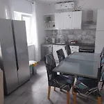 Vila Brig 108 - Private Swimming Pool And Jacuzzi