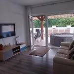 Vila Brig 108 - Private Swimming Pool And Jacuzzi