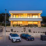 Villa Punat Hills With Pool 1
