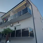 Apartments Ema