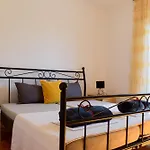 Miriam Apartments