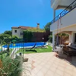 Luxury Unique Villa Emily With Amazing Sea View