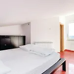 Apartments Host