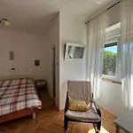 Apartment Nina