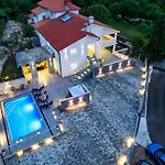 Villa Adri