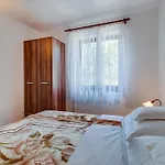 Apartments And Rooms By The Sea Mali Losinj