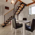 Apartments With Wifi Mali Losinj