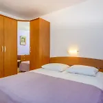 Apartments By The Sea Artatore, Losinj - 8008