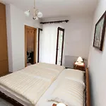 Apartments With A Parking Space Crikvenica - 11307