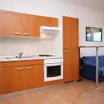 Apartments With A Parking Space Novi Vinodolski - 6567