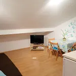 Apartmani Crikvenica 30046 - Matija
