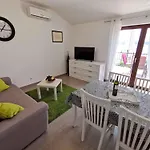 Apartment In Crikvenica 34973