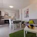 Apartment In Crikvenica 34973