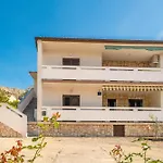 Apartment & Double Room Stanka
