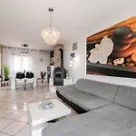 Apartment In Crikvenica 39210