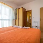 Apartments By The Sea Supetarska Draga - Gornja, Rab - 21380