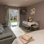 Apartmani Crikvenica 30111 - Karin