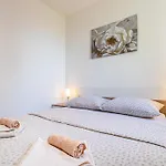 Private Accommodation Stara Baska