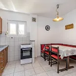 Private Accommodation Stara Baska