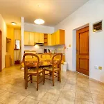 Apartments With A Parking Space Mali Losinj