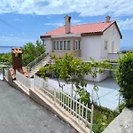 Panoramic View Studio