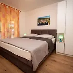 Apartment Serbecic 2