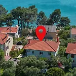 Apartments By The Sea Martinscica, Cres - 23222