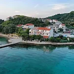 Apartments By The Sea Kampor, Rab - 15310
