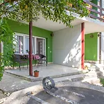 Apartments Sabina - 100M From Sea