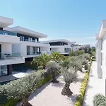 Hadrie Luxury Resort And Villas Azimut