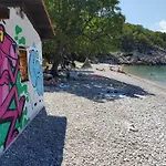 Vela Vrata