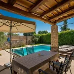 Pinia Comfortable Holiday Residence