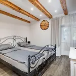 1900 Comfortable Holiday Residence
