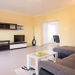 Sky Comfortable Holiday Residence