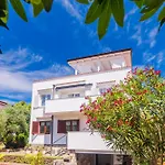 Brand New Apartments Viktorija Just 250M From The Beach!