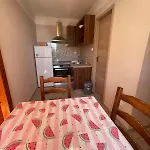Crveni Apartman