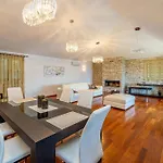 Luxury Penthouse Claudia