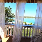 Villa Tiha Sea Beach Apartments