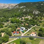 Villa Viverum With Heated Salt Water Pool