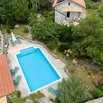 Villa Menta 1