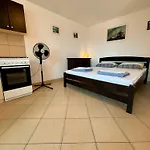Studio Apartman Nadica