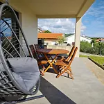 Apartmani Krtica 1