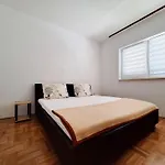 Apartment Fruk