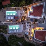 Luxusvilla Manatis Mit Pool