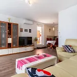 Apartman Laura